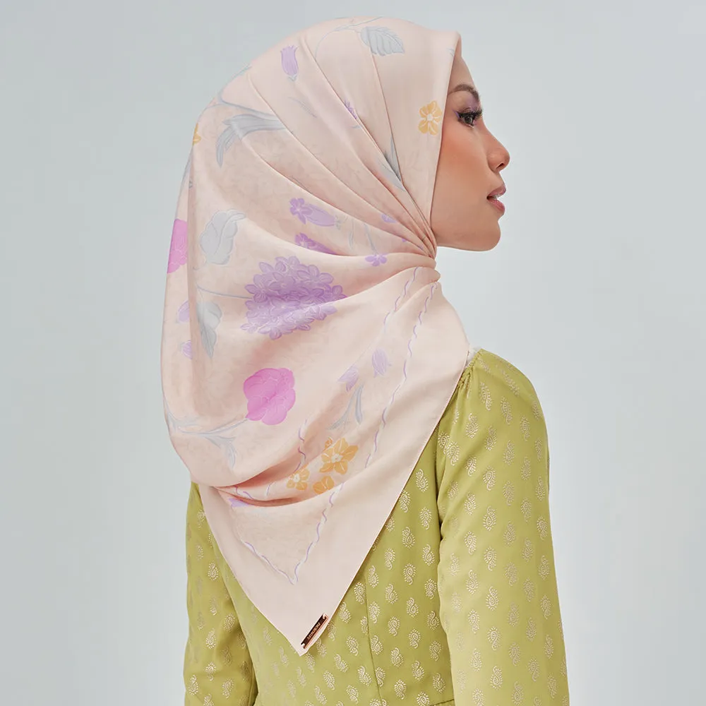 Liberty in Chrysanthemum