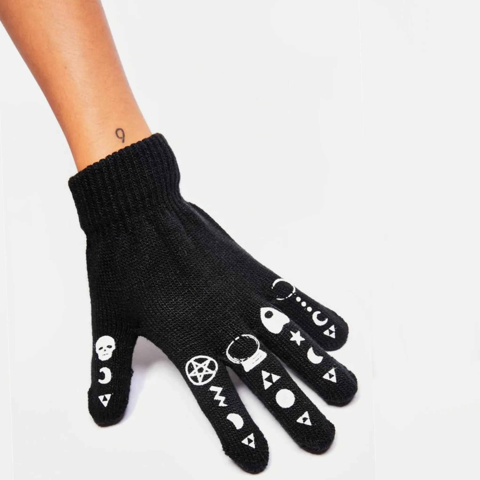 Witchy Symbols Gloves | Black White Cozy Waffle Knit